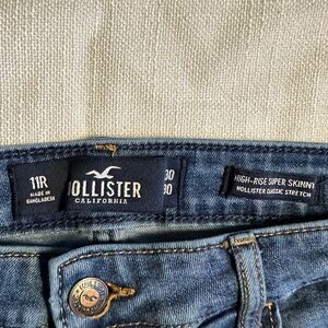 Hollister High Rise Super Skinny jeans